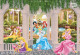 Дисни принцесите в дворцовите градини